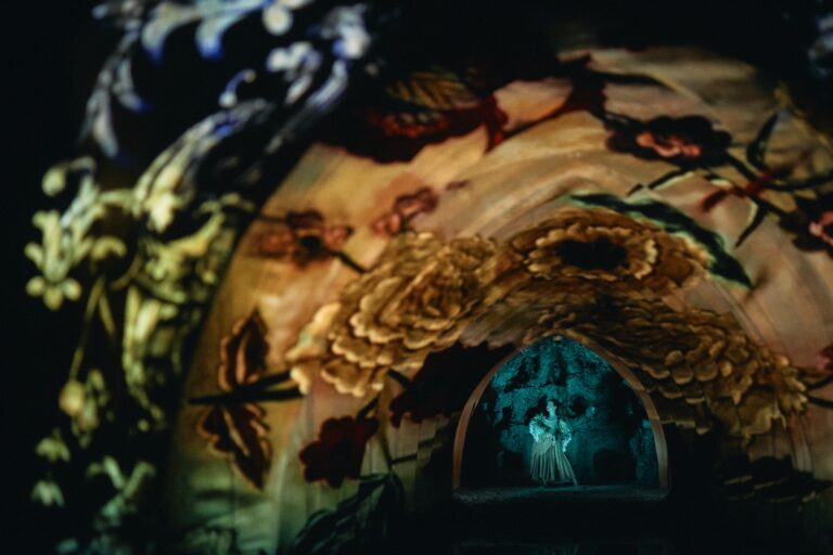 Visitas teatralizadas nocturnas al Real Alcazar de Sevilla 2 768x512