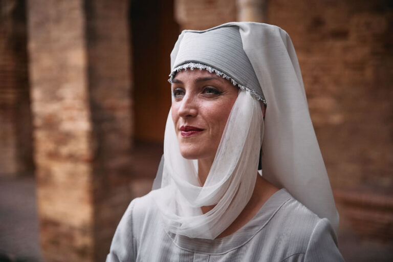 Visitas teatralizadas nocturnas al Real Alcazar de Sevilla 768x512