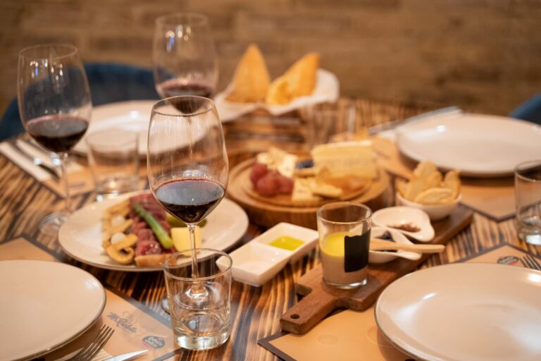 Mr. Raclette Cheese Bar 8 768x512