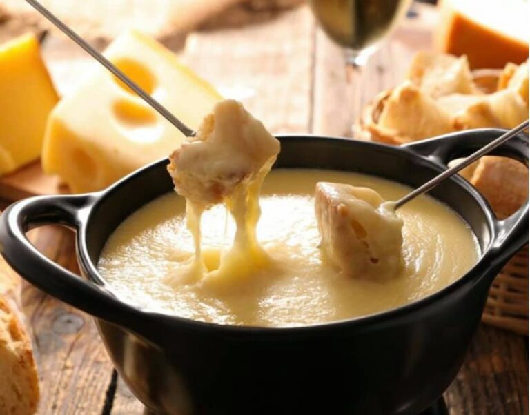 Mr. Raclette Cheese Bar 9 768x602