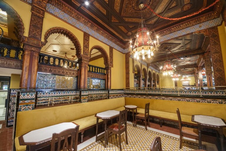Cafe Iruna Bilbao 2 768x512