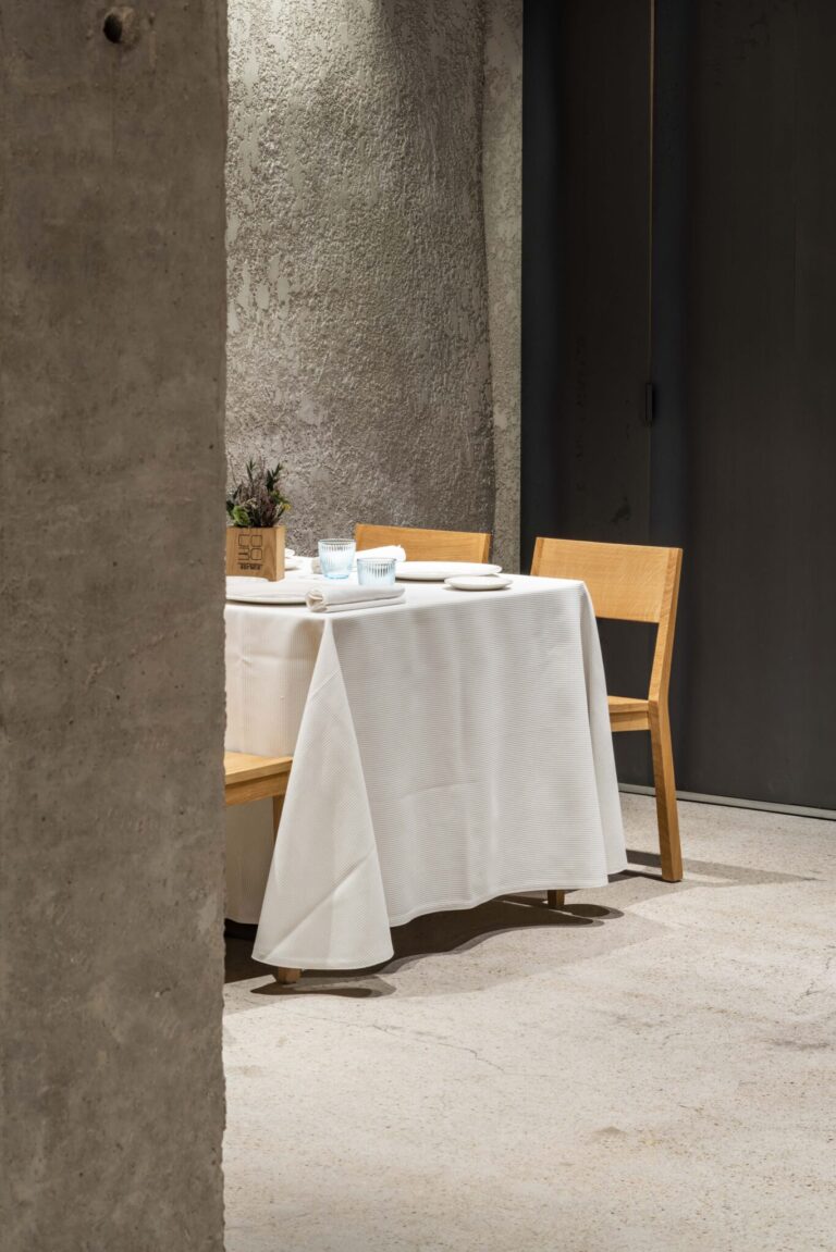 Cobo Estratos 2 768x1151