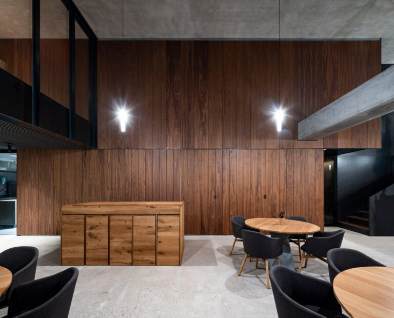 Cobo Estratos 7 768x620