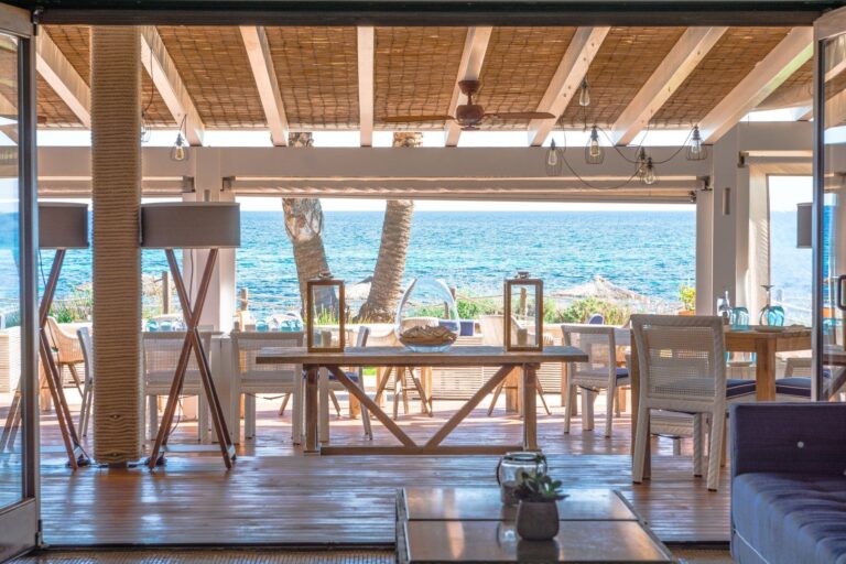Gecko Hotel Beach Club 12 768x512