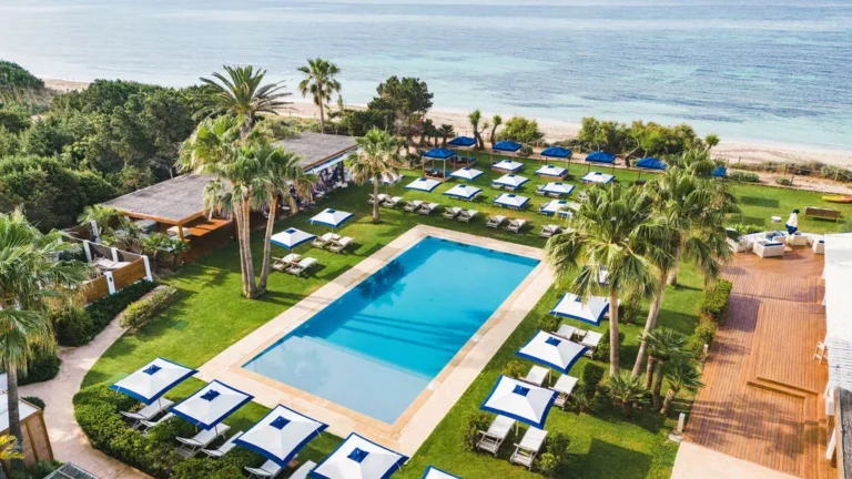 Gecko Hotel Beach Club 768x432