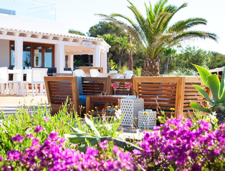 Gecko Hotel Beach Club 8 768x583