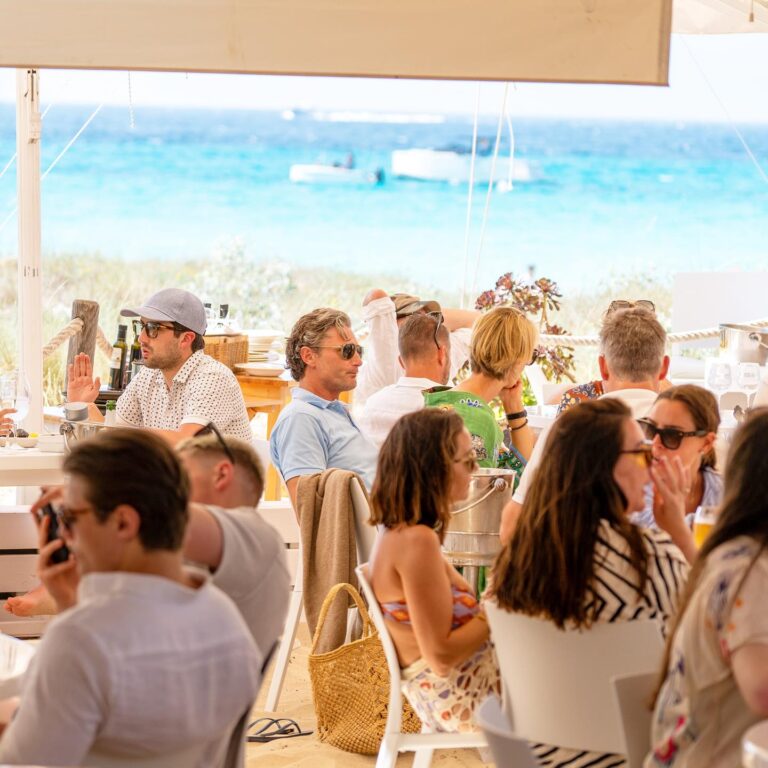 Juan y Andrea 4 768x768