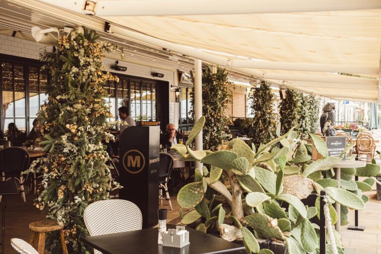 Moments Bar 13 768x512