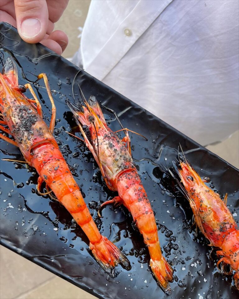 Moments Bar 17 768x960