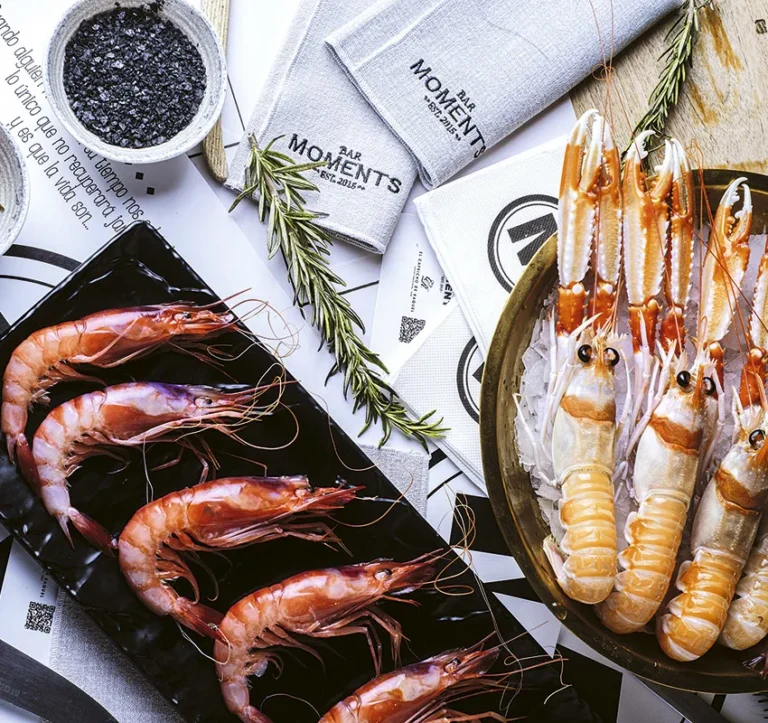 Moments Bar 4 768x723