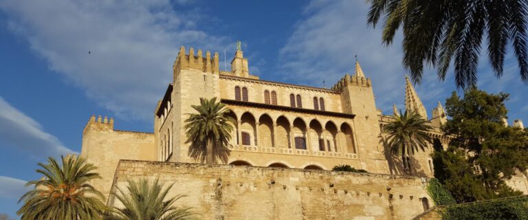 Palacio Real de La Almudaina 6 768x320