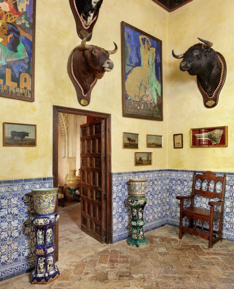 Palacio de Las Duenas 18 768x946