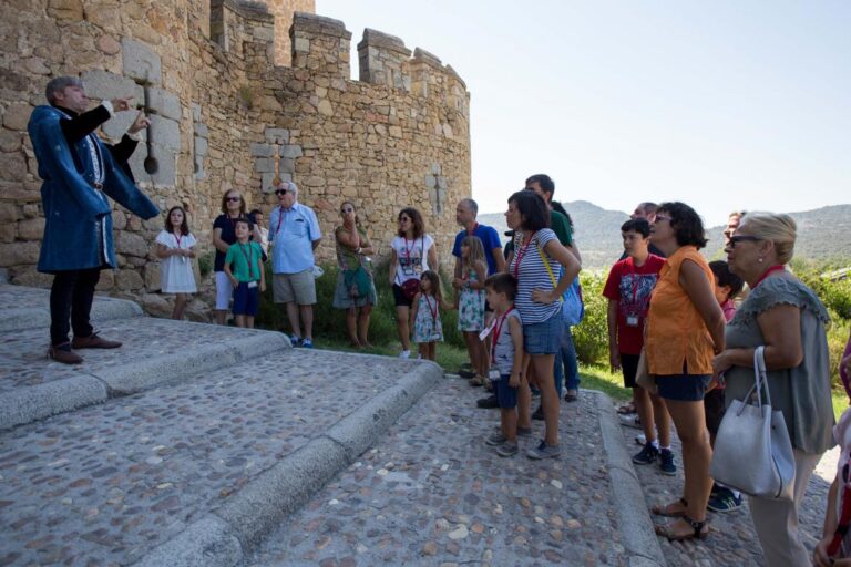 Visitas teatralizadas al Castillo de Manzanares El Real 2 768x512