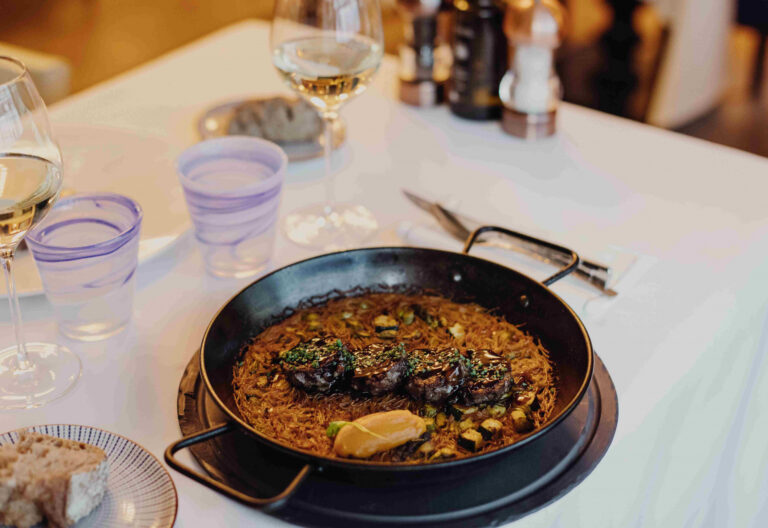 YOUNIQUE Arts Club 3 768x528