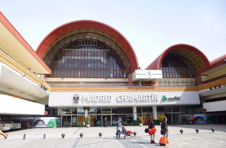 Estacion de Chamartin Clara Campoamor 768x502