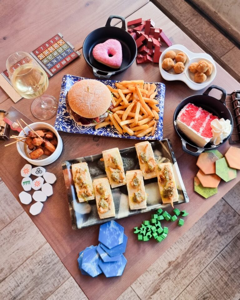 Replay Boardgame Outlet Cafe 8 768x960