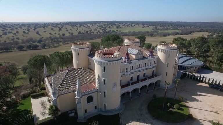 castillo de Vinuelas 768x432