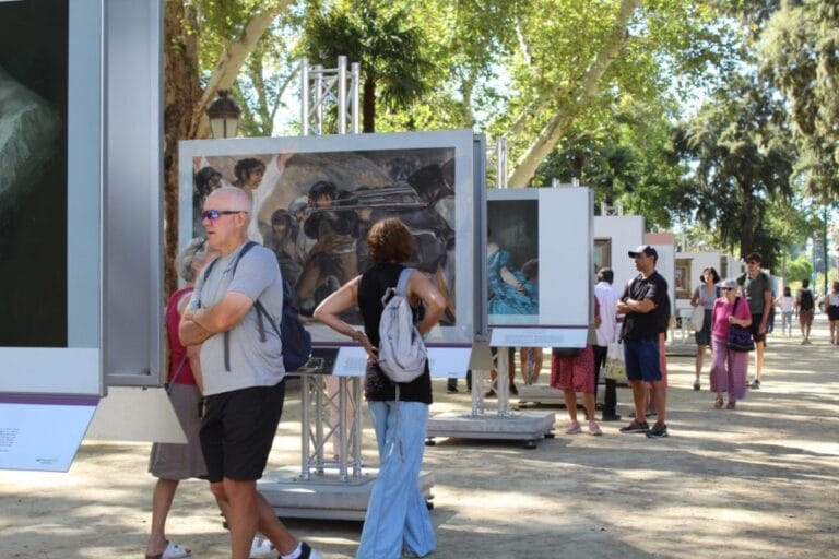 Exposicion El Prado en las calles en Jardines de Cristina de Sevilla 768x512