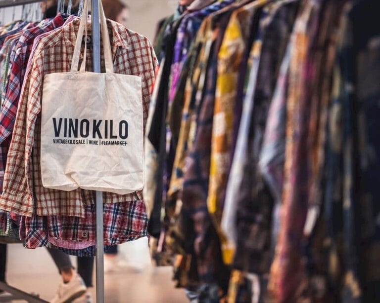 Vinokilo Vintage Kilo Sale en Madrid 768x614