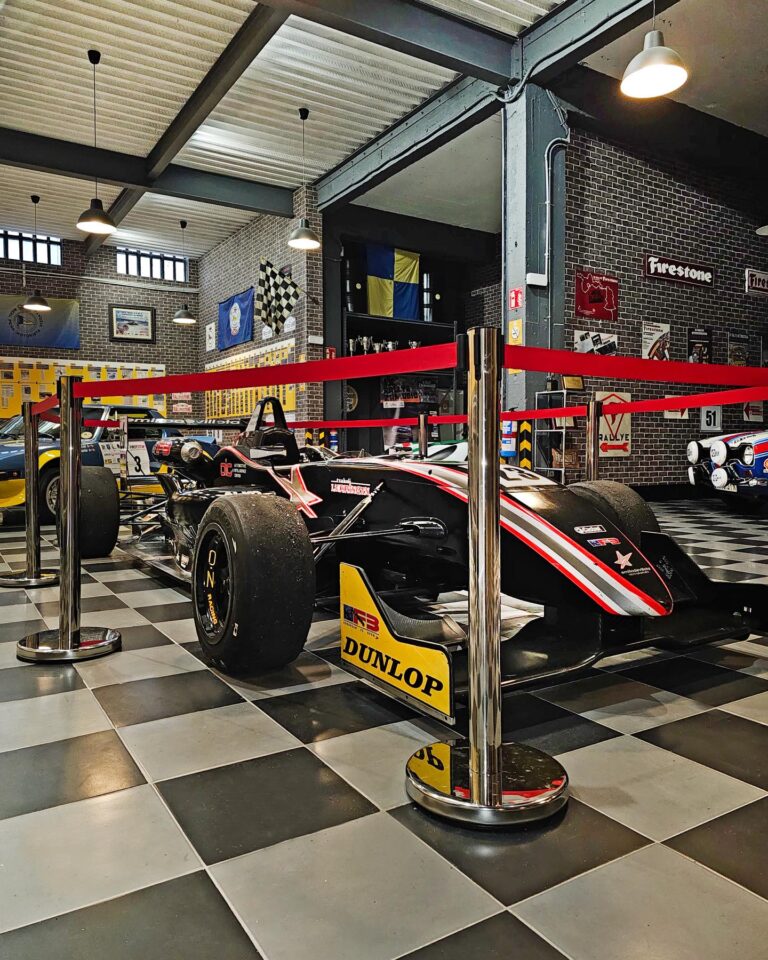 Retromobile El Mejor Garaje de Europa en Erandio 4 768x960