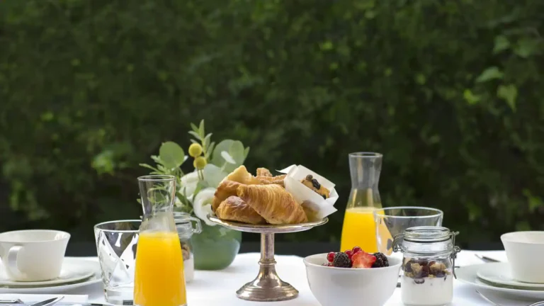 Desayuno en Hotel Finca Cortesin 3 768x432