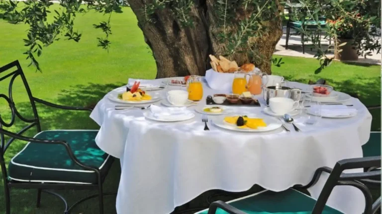 Desayuno en Hotel Finca Cortesin 768x432
