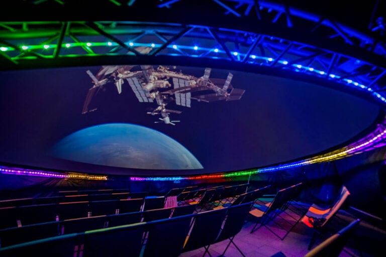 Planetarium Go 2 768x512