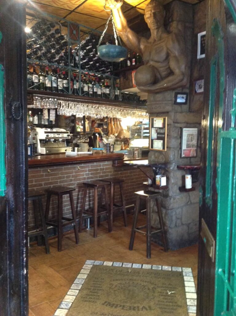 Bar Imperial 768x1028