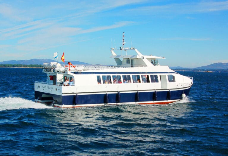 Barco Islas Cies Cruceros Rias Baixas 4 768x527