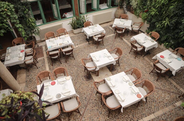 Cafe de La Iberia 2 768x503