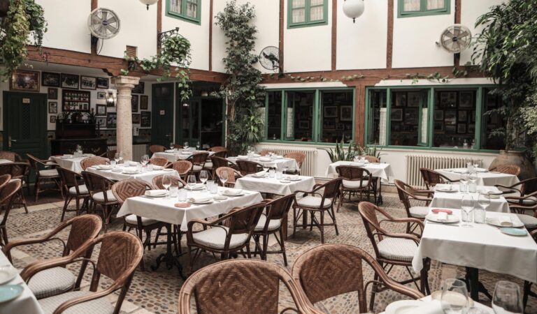 Cafe de La Iberia 4 768x450