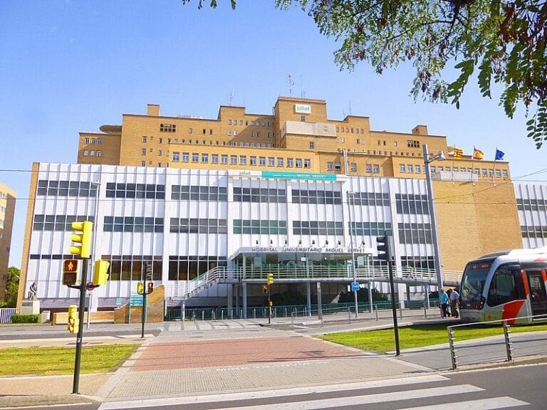 Hospital Universitario Miguel Servet 768x576