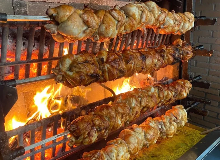 Meson el pollo del Tio Paco 8 768x560