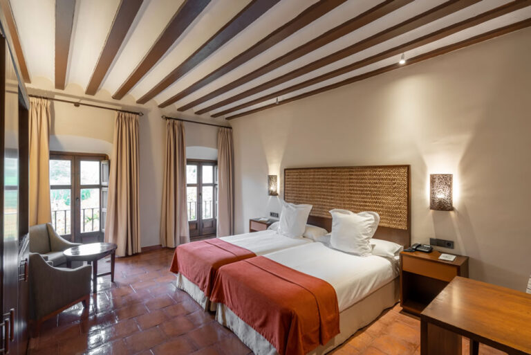 Parador de Turismo de Chinchon Antiguo Monasterio de los Agustinos 10 1 768x513