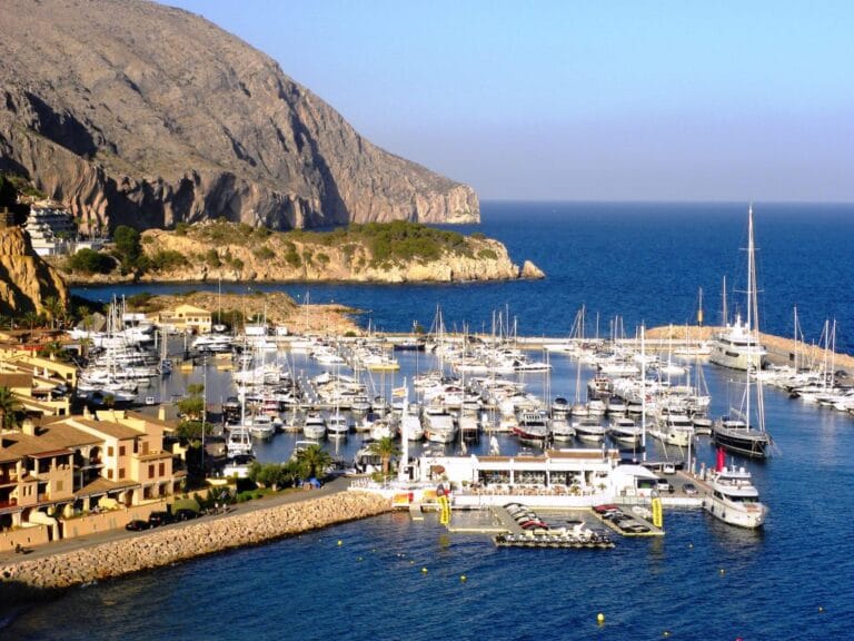 Puerto Deportivo Luis Campomanes Marina Greenwich 768x576
