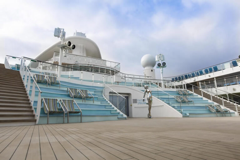 Crucero El Barco Ochentero 12 768x512