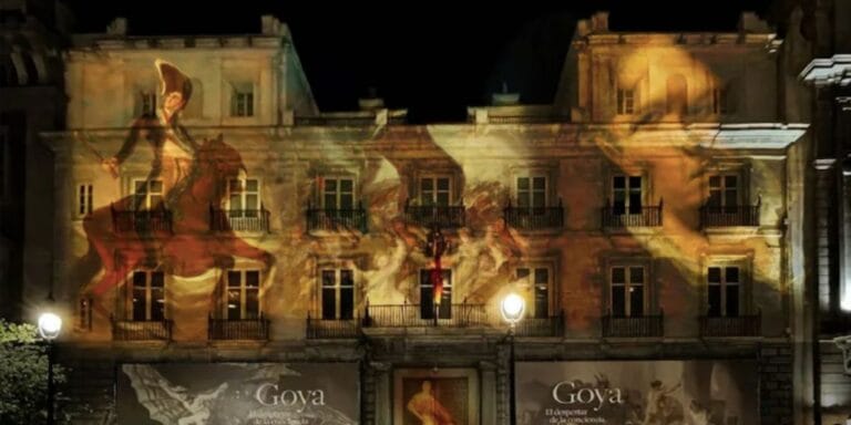 Espectaculo de videomapping en la fachada de la Real Academia de Bellas Artes de San Fernando 768x384