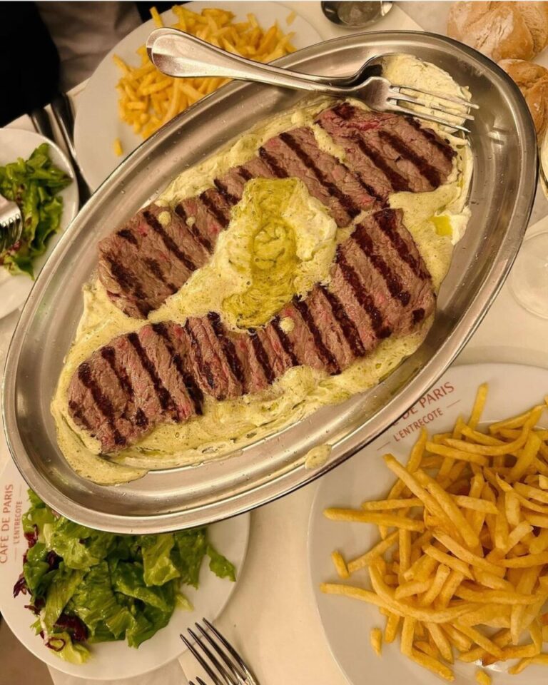 Lentrecote Cafe de Paris 768x960