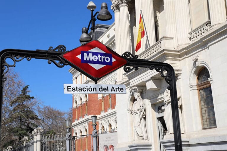 Metro Estacion del Arte 768x512