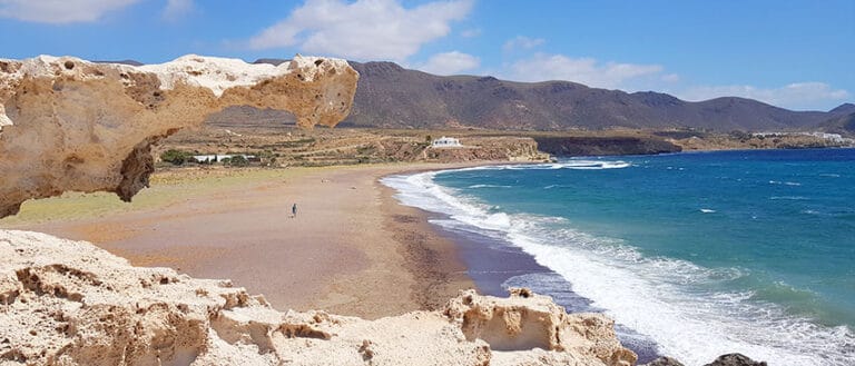 Playa Los Escullos 768x329