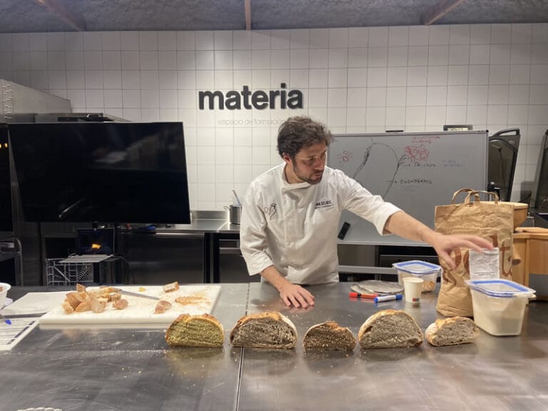 Taller y Cata de Pan en Escuela Materia Pan Delirio 2 768x576