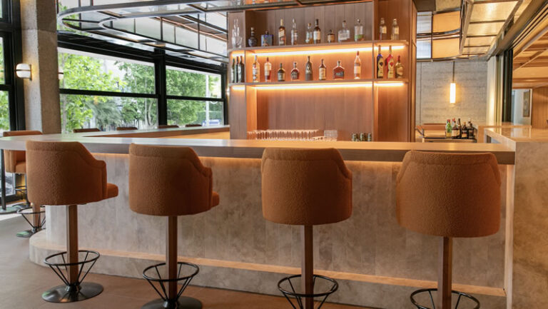 Bikini Bar 5 768x433