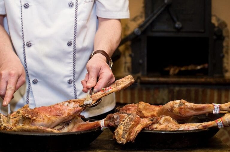 Jornadas Gastronomicas del Lechazo Asado de Aranda de Duero 768x506