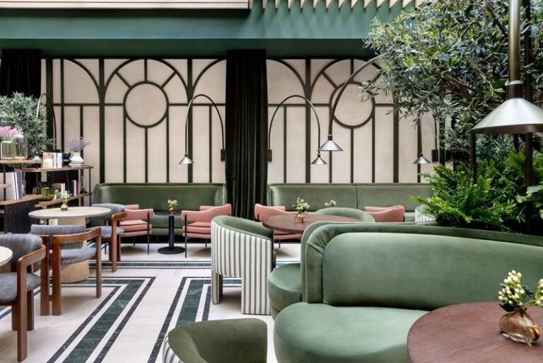 Lobby coctel bar hotel Totem 2 768x513