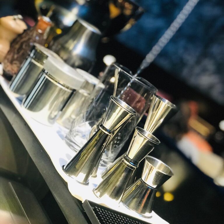 Lobby coctel bar hotel Totem 6 768x768