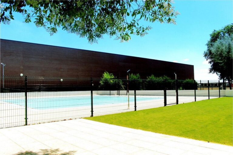 Centro Deportivo Municipal Entrevias 768x512