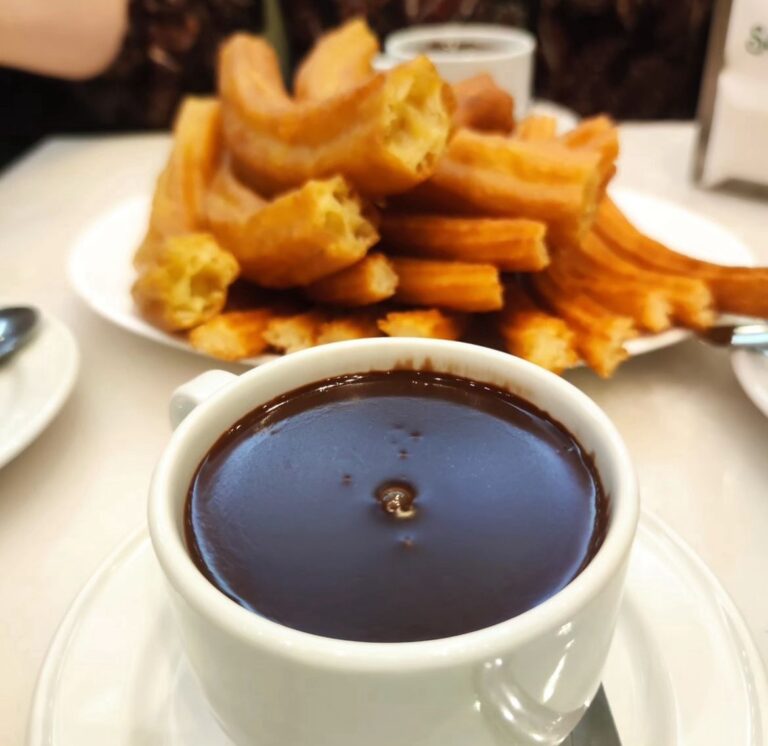 Chocolateria San Gines Bernabeu 2 768x746