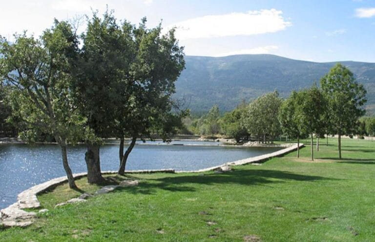 Las Presillas del Lozoya de Rascafria 768x497