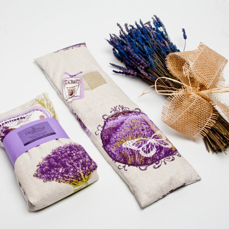 Queen Country 3 768x768