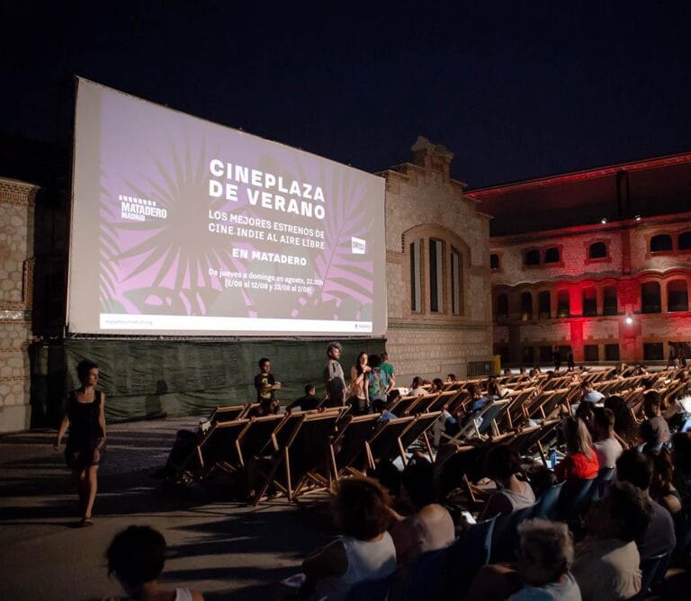 Cineplaza de Verano Cine de Verano en Matadero Madrid 768x668